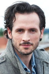 الممثل Aaron Michael McDaniel