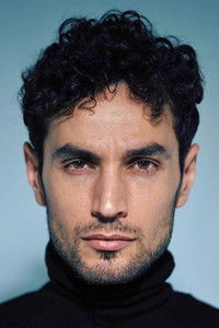 الممثل Adam Bakri