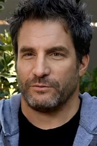 المخرج Adam Davidson