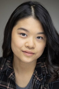 الممثل Adeline Lo