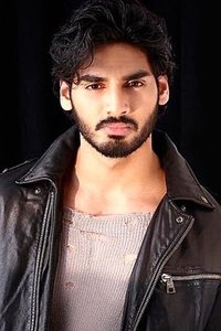 الممثل Ahan Shetty