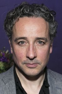 الممثل Aidan McArdle