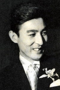 الممثل Akihiko Hirata