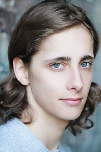 الممثل Alex Esmail