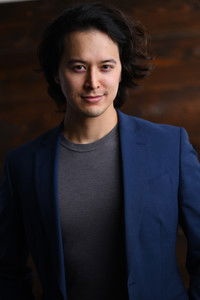 الممثل Alex Galick