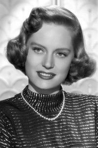 الممثل Alexis Smith