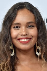 الممثل Alisha Boe