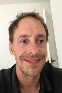 الممثل Alistair Green