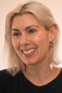 الممثل Amanda Balen