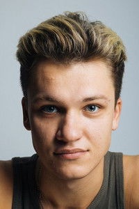 الممثل Amaury Foucher