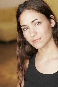 الممثل America Young