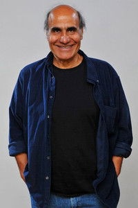المخرج Amir Naderi