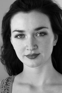 الممثل Amy Molloy