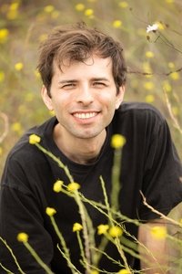 المخرج Andras Ostrom