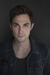 الممثل Andrew J. West