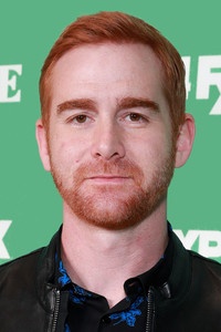 الممثل Andrew Santino