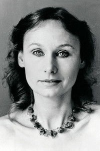 الممثل Angela Pleasence