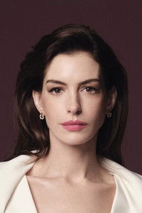 الممثل Anne Hathaway
