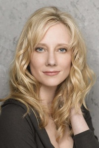 الممثل Anne Heche