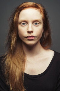 الممثل Anneke Sluiters