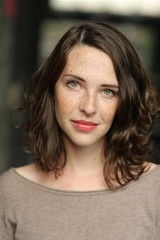 الممثل Annes Elwy