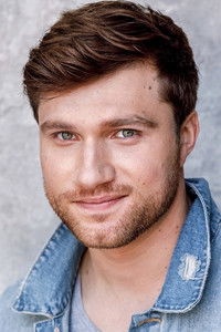 الممثل Anthony Coons