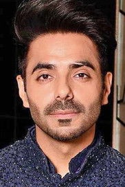الممثل Aparshakti Khurana