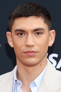 الممثل Archie Renaux