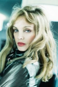 الممثل Arielle Dombasle
