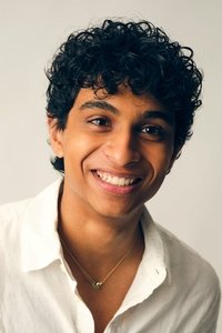 الممثل Aryan Simhadri