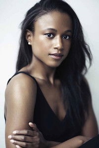 الممثل Ashlei Sharpe Chestnut