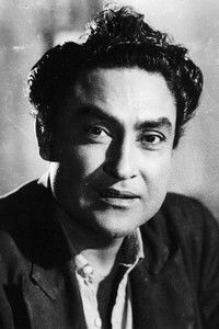 الممثل Ashok Kumar