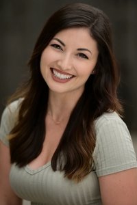 الممثل Ashton Leigh