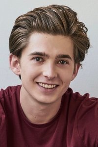 الممثل Austin Abrams
