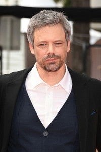 الممثل Avshalom Pollak