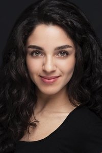 الممثل Begüm Akkaya