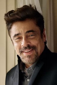 الممثل Benicio Del Toro
