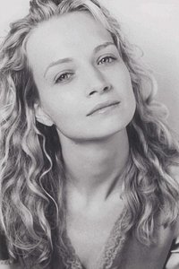 المخرج Bess Wohl