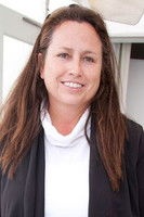 المخرج Beth McCarthy-Miller