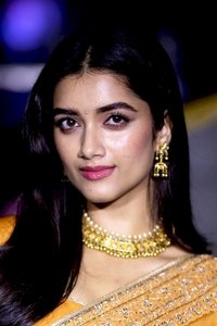 الممثل Bhagyashri Borse