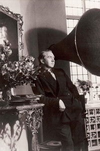 المخرج Brian Desmond Hurst