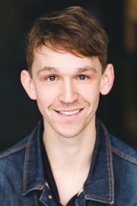 الممثل Caleb Ellsworth-Clark