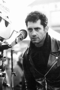 المخرج Charles T. Kanganis