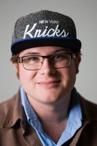 الممثل Charlie Burts