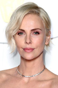الممثل Charlize Theron