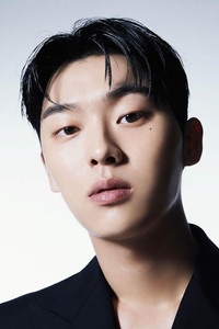 الممثل Choi Hyun-wook