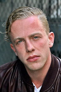 الممثل Chris Banks