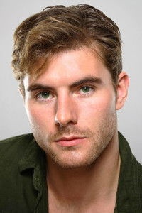 الممثل Christian Howard