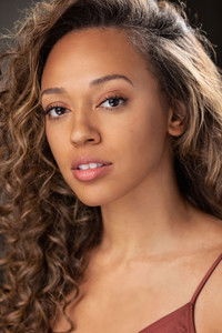 الممثل Christie Leverette