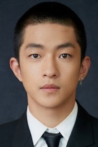 الممثل Chuxiao Qu